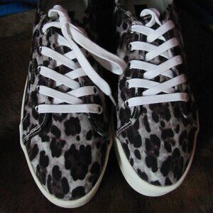 AQUA LADIES LEOPARD PLATFORM TENNIS SHOES